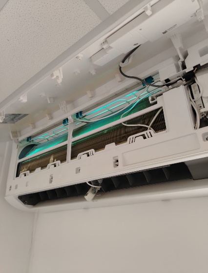 Unidad evaporadora desarmada para limpieza interna